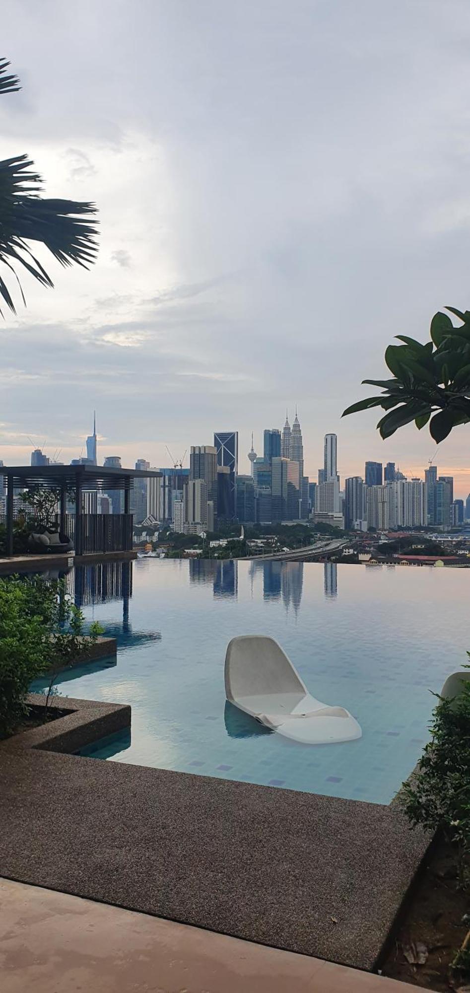 Studio Near Klcc And Lrt With Superb View Kuala Lumpur Exterior photo